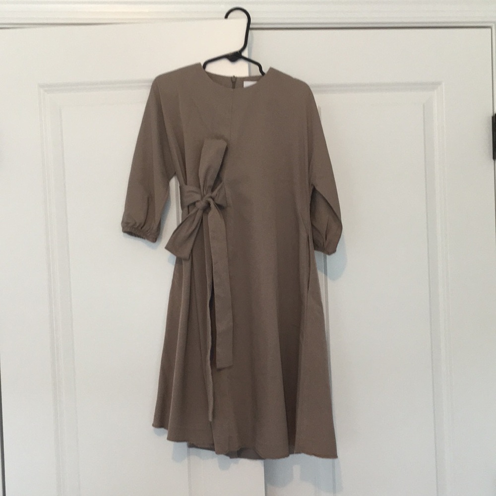 Unlabel taupe wrap tie dress